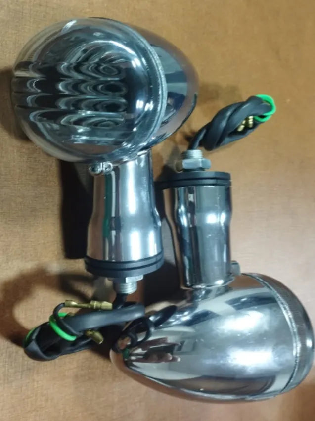 High-quality Motorcycle Turn Signals Are Suitable for SUZUKI INTRUDER 125 - 250 ORIGINAL MODEL., product view 02