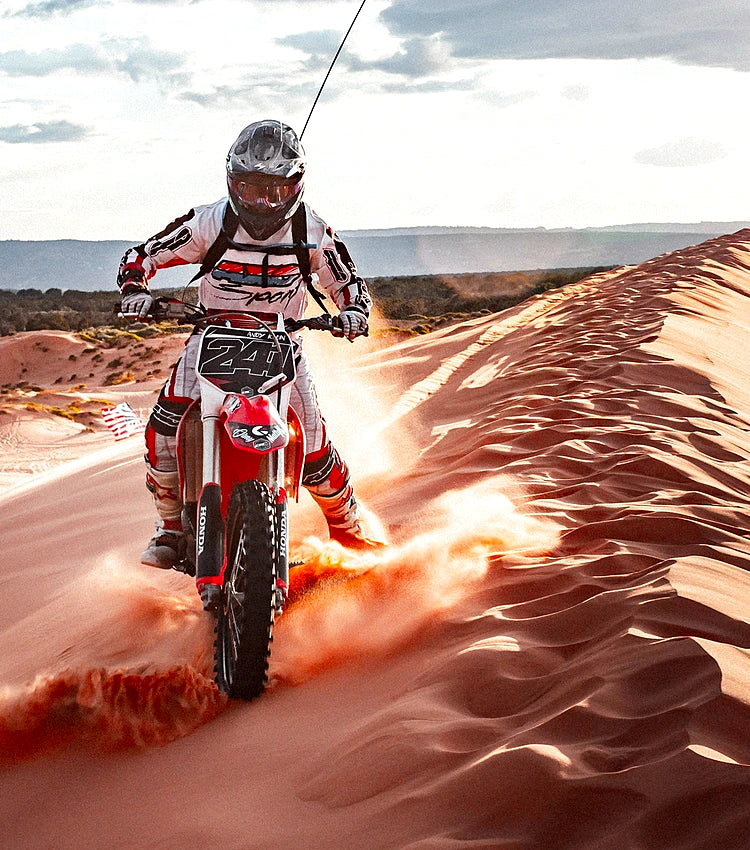 SENBEDER desert dune motocross rider