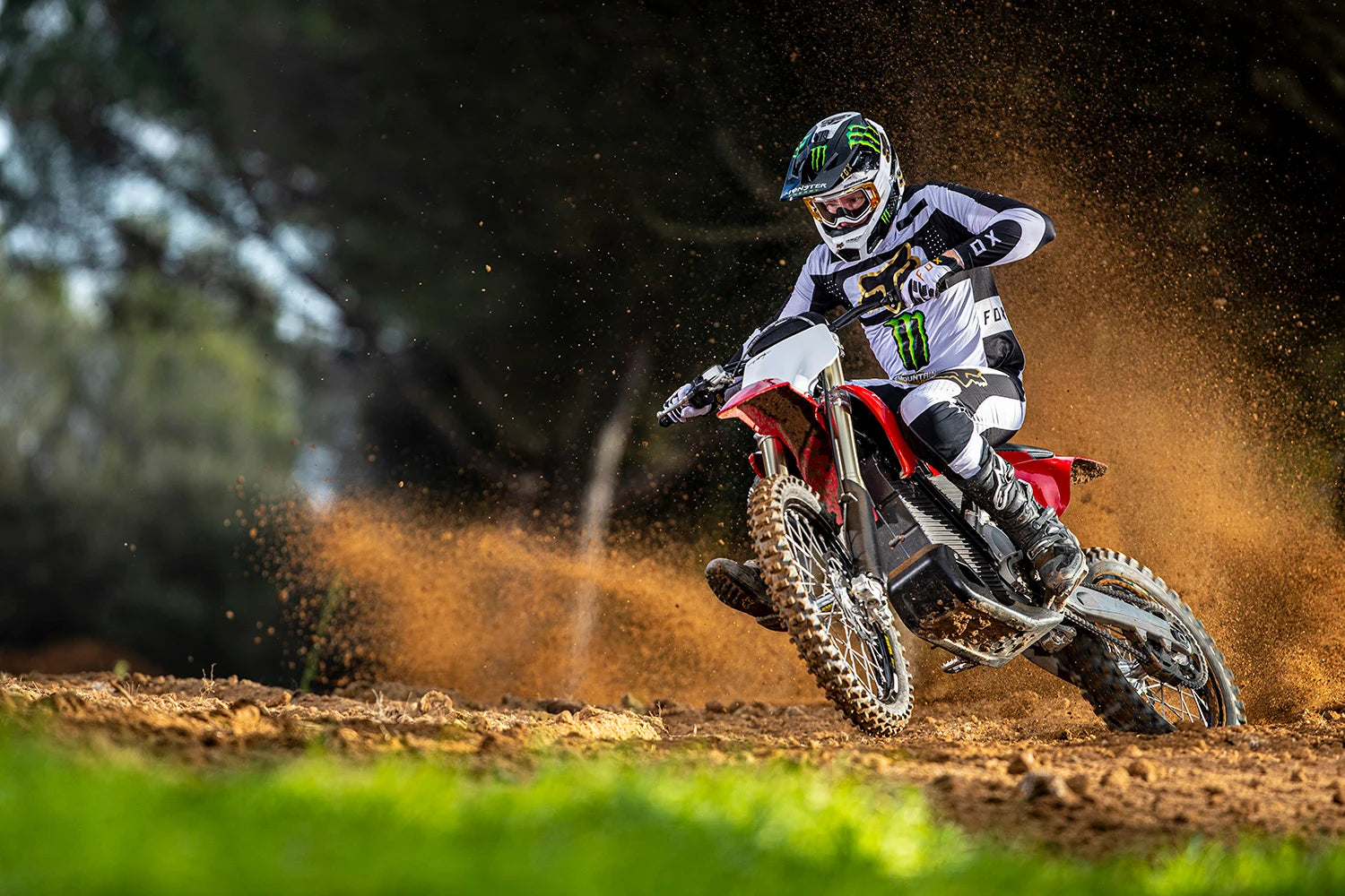 SENBEDER off-road dirt bike action